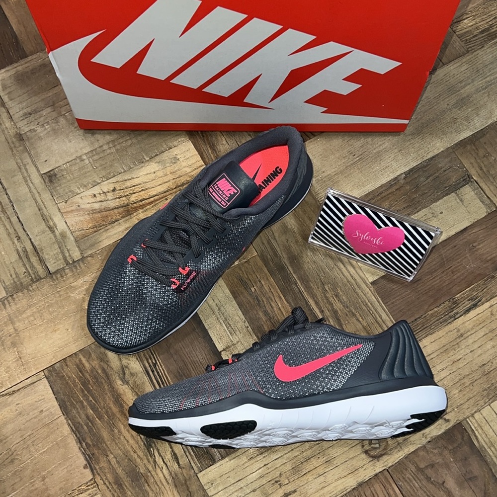 🔥NIKE Flex Supreme TR 5 Wide Training Shoe NWT - Picture 1 of 9